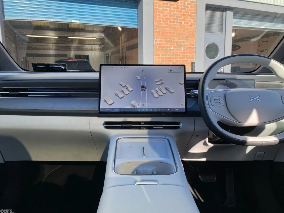 XPeng G6 Hatchback, Electric, 2026, Grey