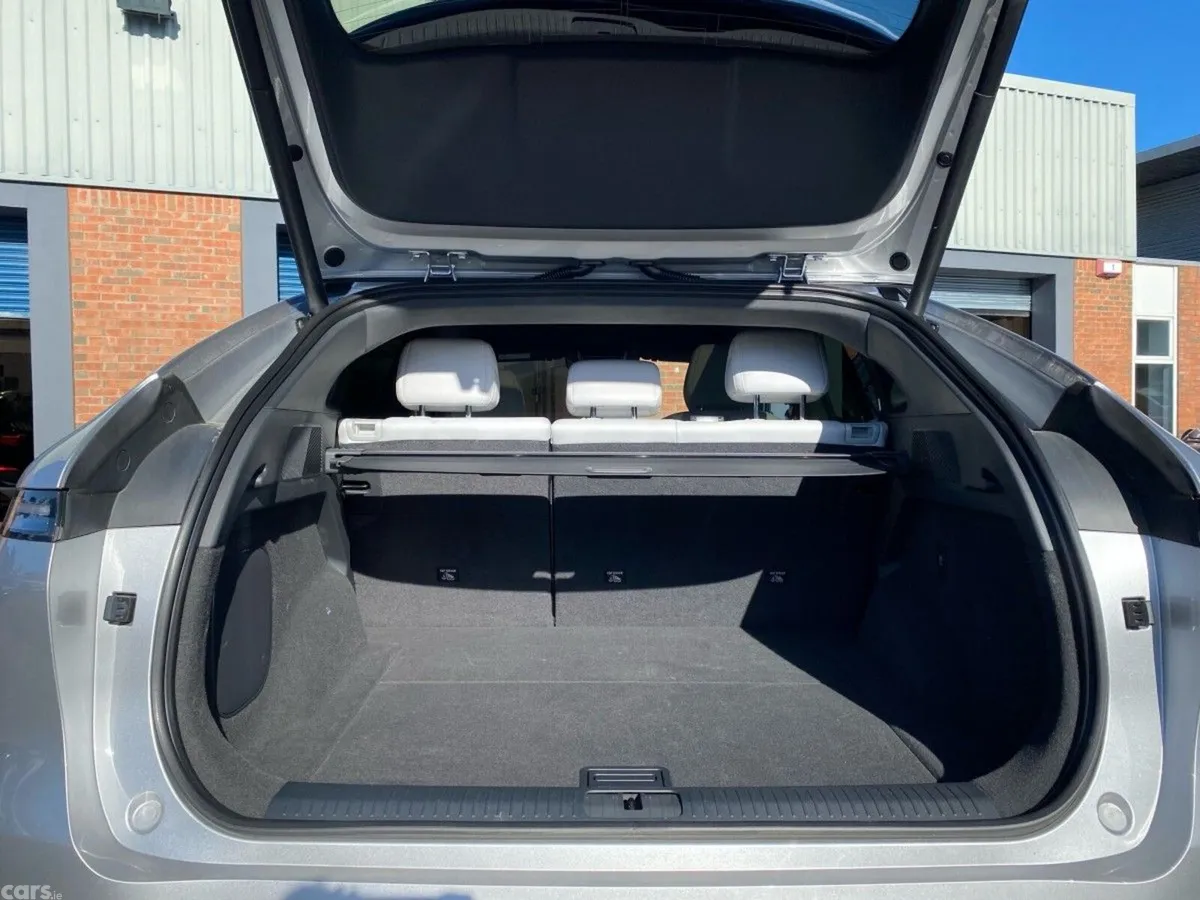 XPeng G6 Hatchback, Electric, 2026, Grey