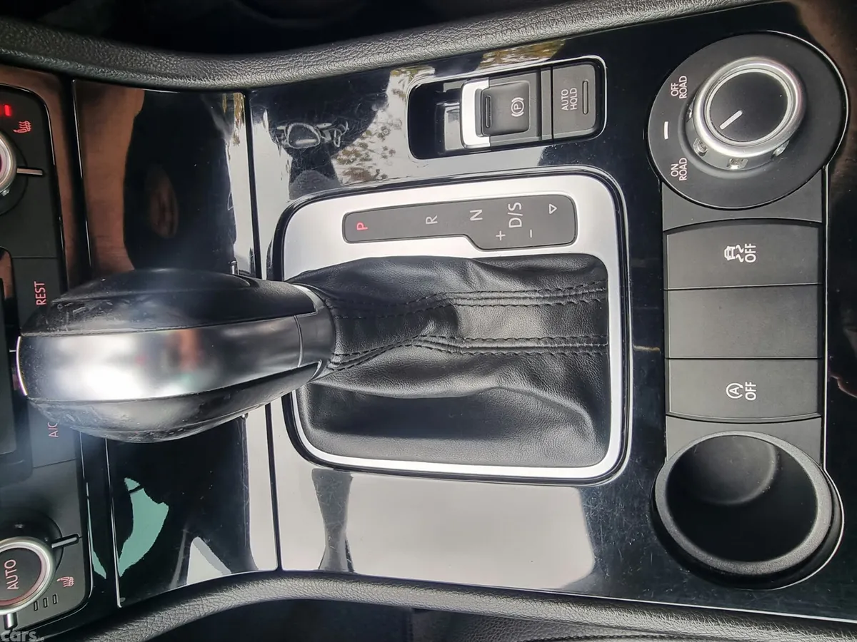 Volkswagen Touareg SUV, Diesel, 2013, Silver