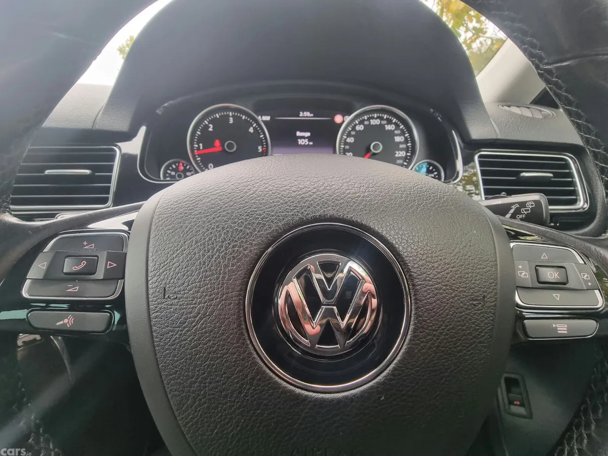 Volkswagen Touareg SUV, Diesel, 2013, Silver