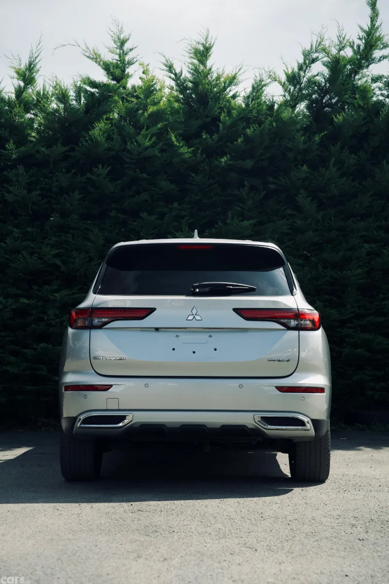 Mitsubishi Outlander SUV, Petrol Plug-in Hybrid, 2022, Silver