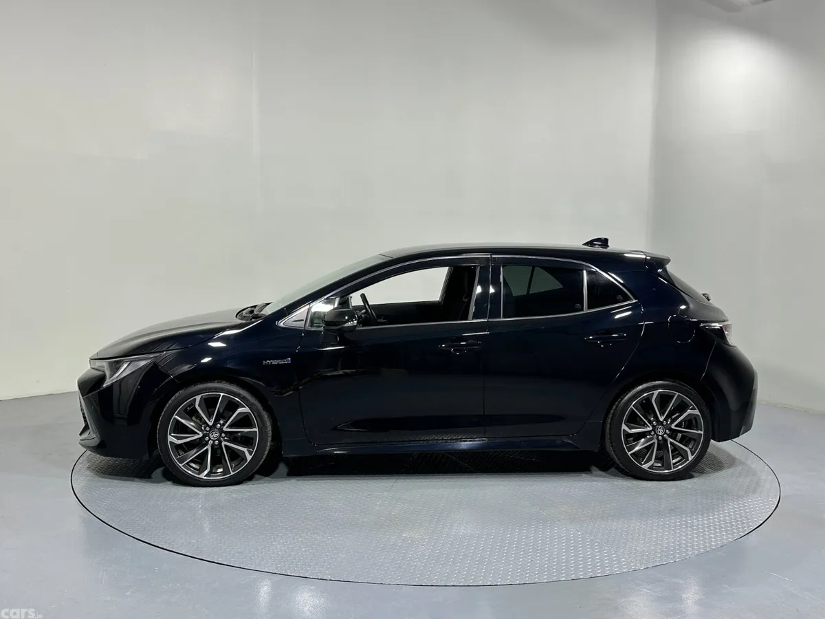 Toyota Corolla Hatchback, Petrol Hybrid, 2020, Blue