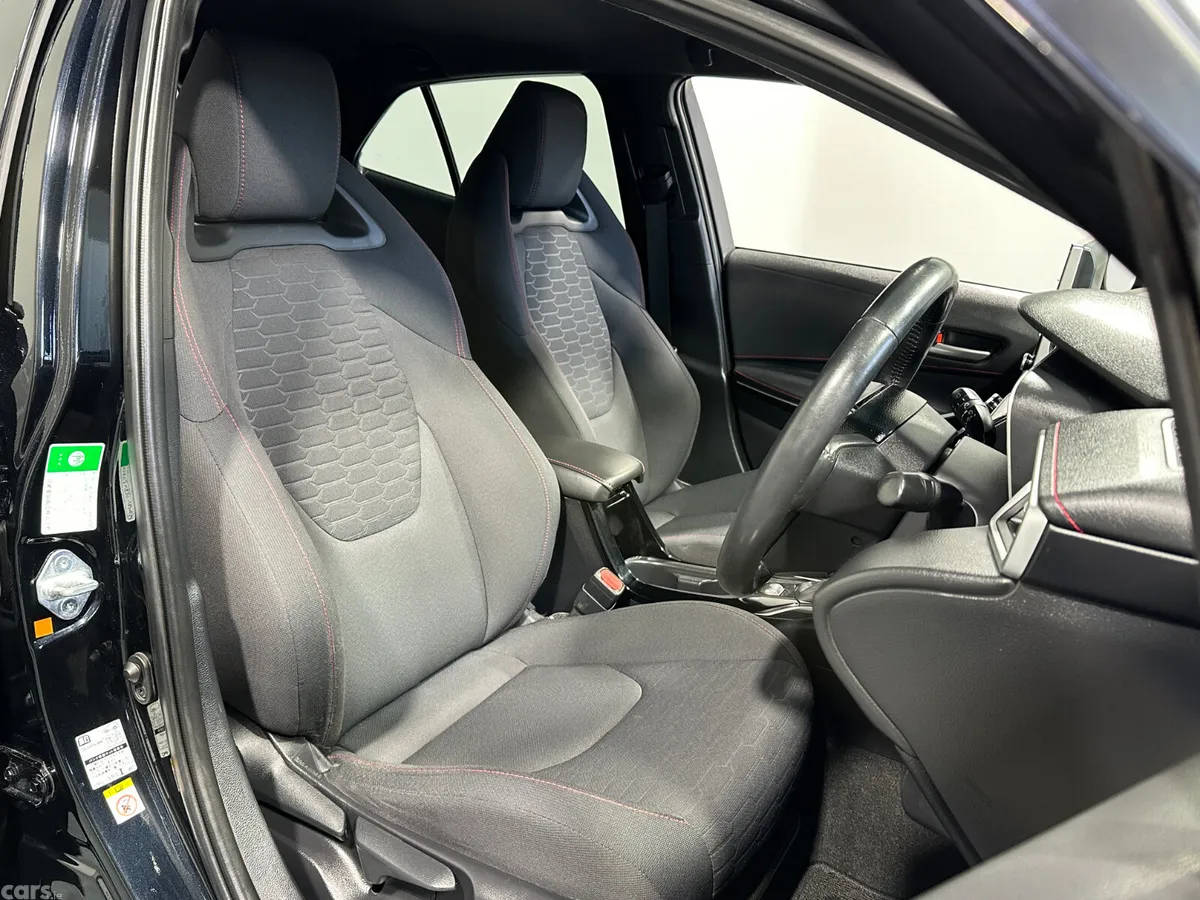 Toyota Corolla Hatchback, Petrol Hybrid, 2020, Blue