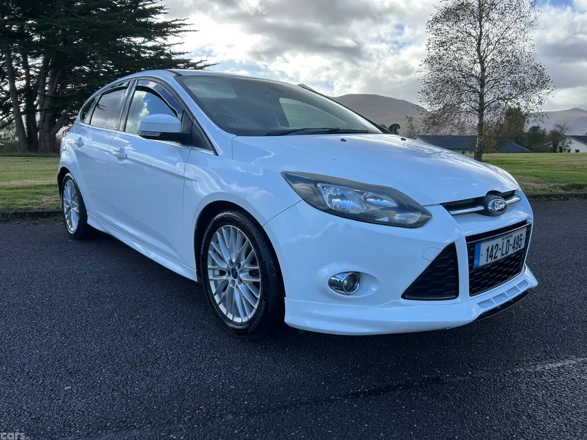 Ford Focus Hatchback, Diesel, 2014, White