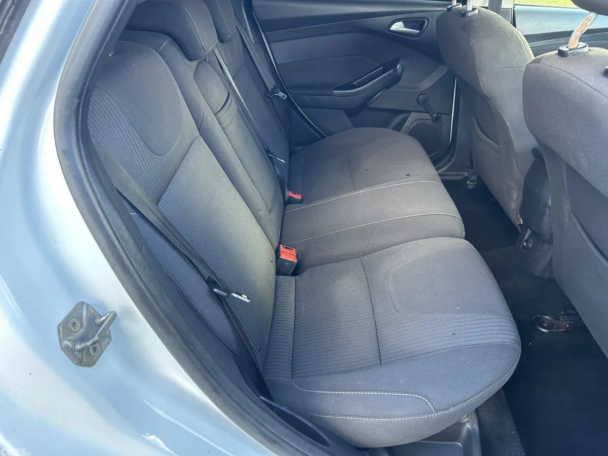 Ford Focus Hatchback, Diesel, 2014, White