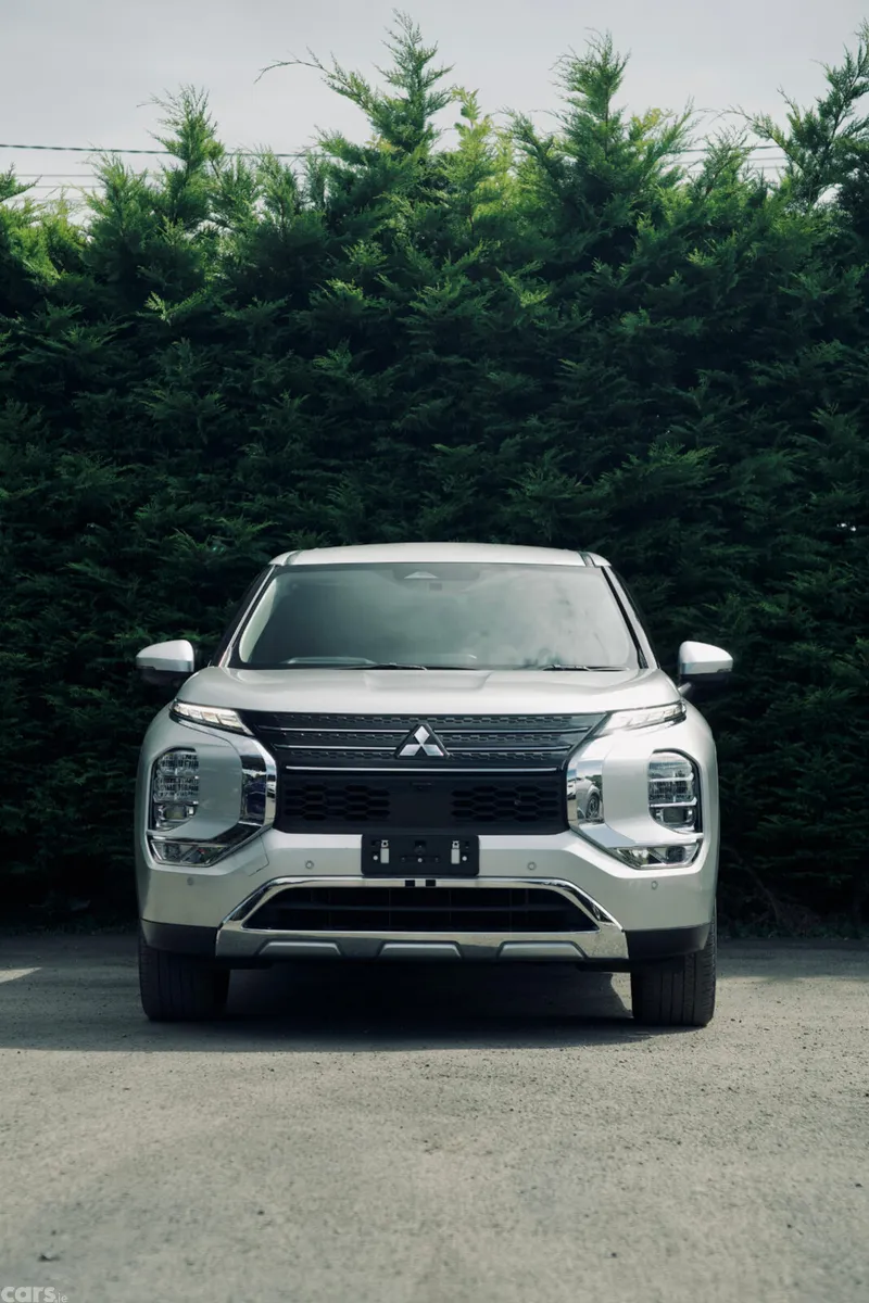 Mitsubishi Outlander SUV, Petrol Plug-in Hybrid, 2022, Silver