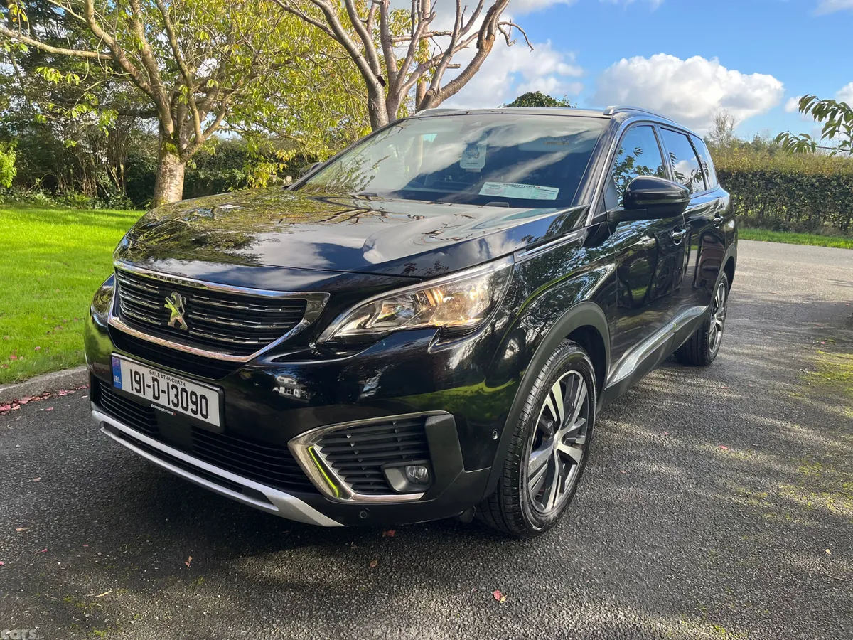 Peugeot 5008 MPV, Diesel, 2019, Black