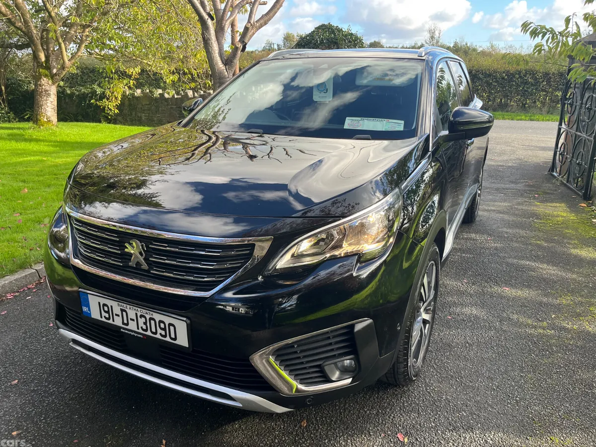 Peugeot 5008 MPV, Diesel, 2019, Black