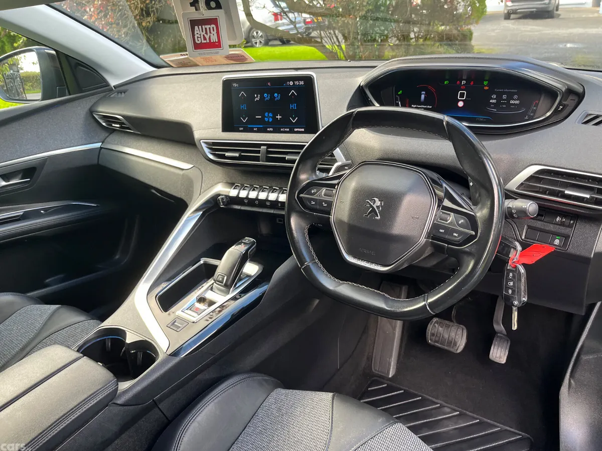 Peugeot 5008 MPV, Diesel, 2019, Black