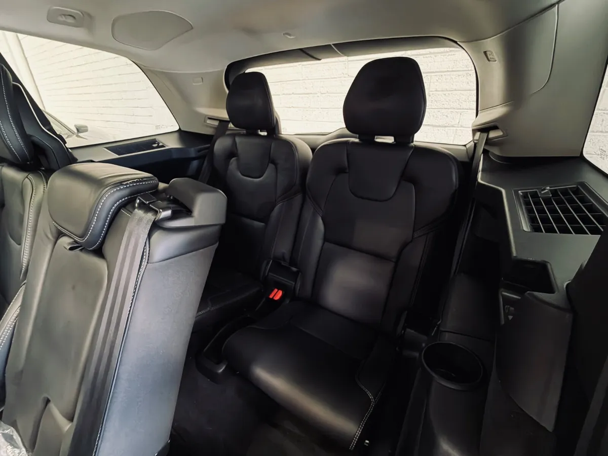 Volvo XC90 SUV, Petrol Plug-in Hybrid, 2022, Black
