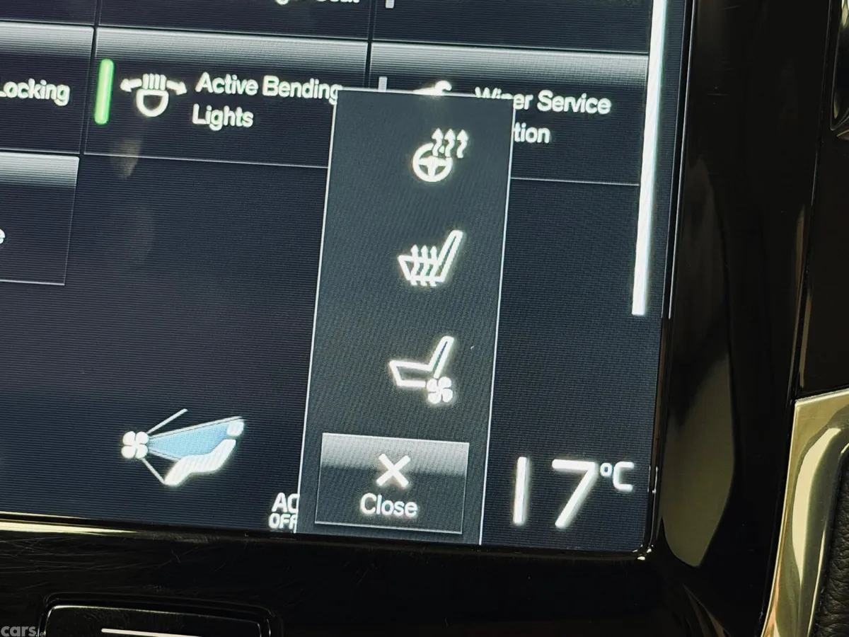 Volvo XC90 SUV, Petrol Plug-in Hybrid, 2022, Black