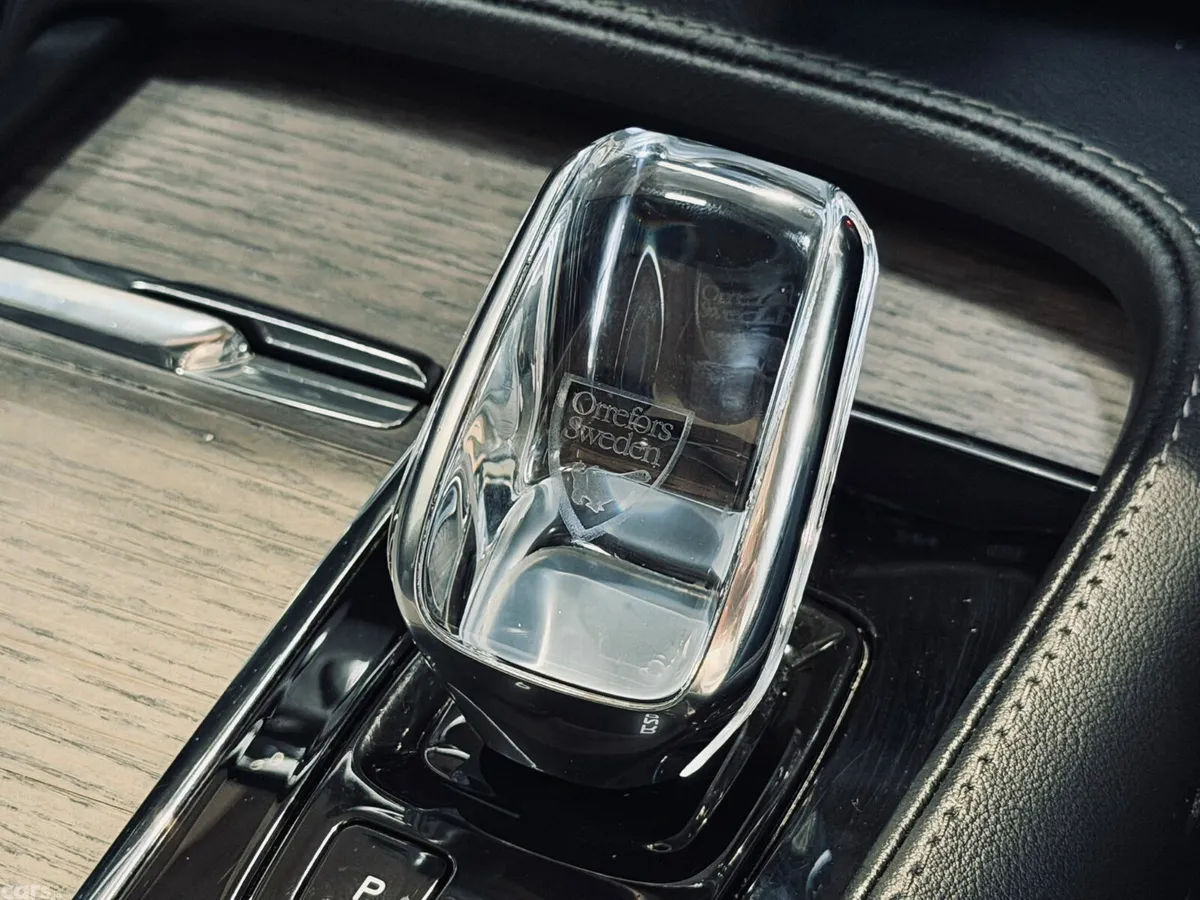 Volvo XC90 SUV, Petrol Plug-in Hybrid, 2022, Black