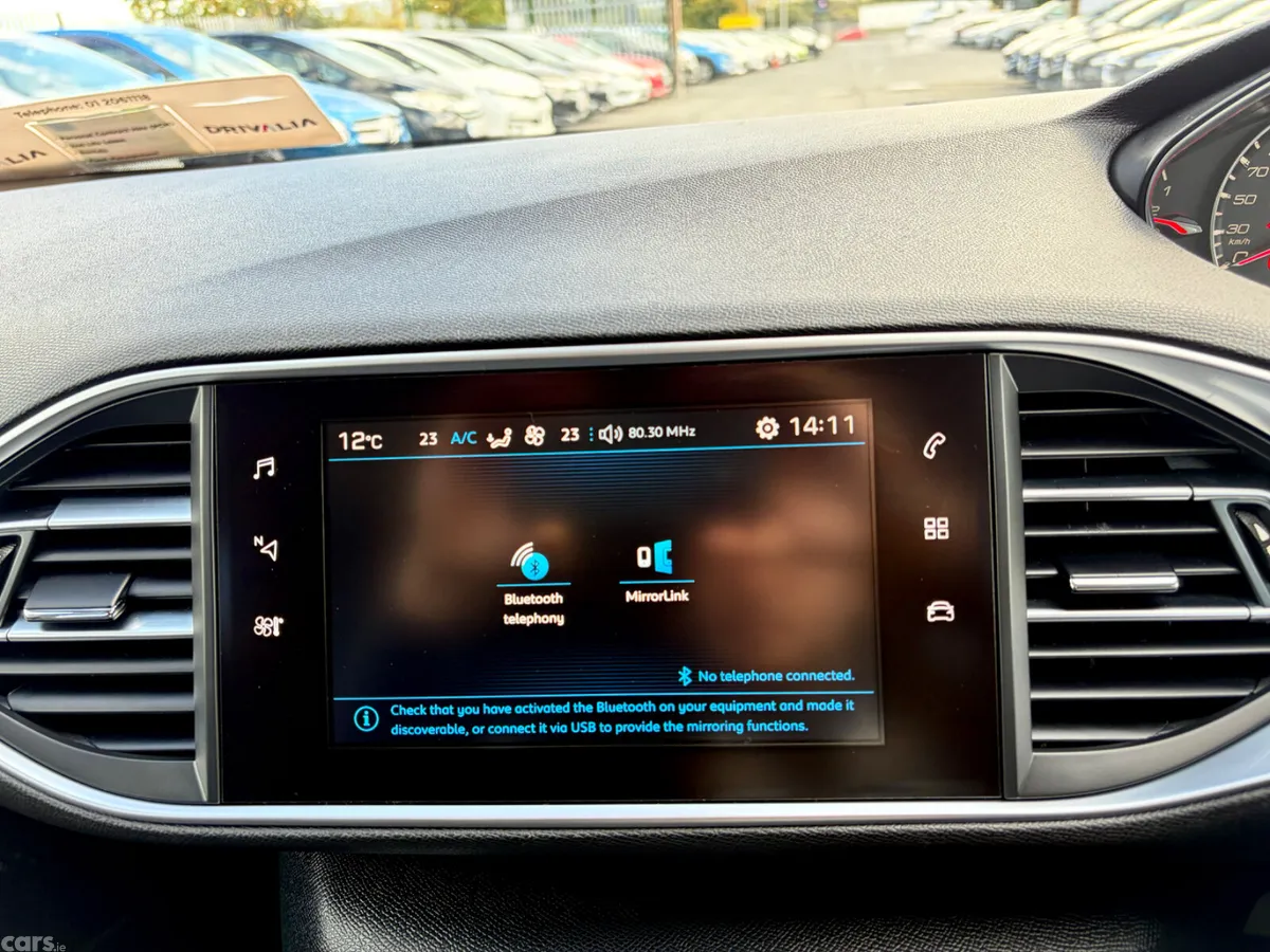 Peugeot 308 Hatchback, Diesel, 2018, Blue