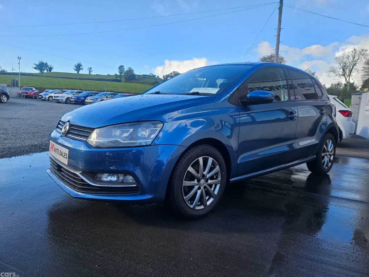 Volkswagen Polo Hatchback, Petrol, 2017, Blue