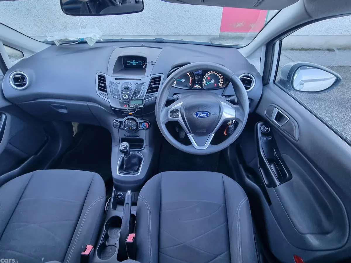 Ford Fiesta Hatchback, Diesel, 2013, Silver