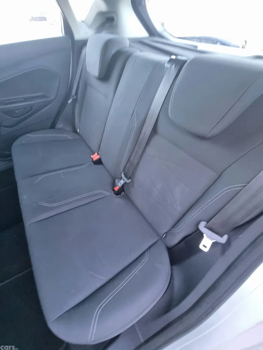 Ford Fiesta Hatchback, Diesel, 2013, Silver