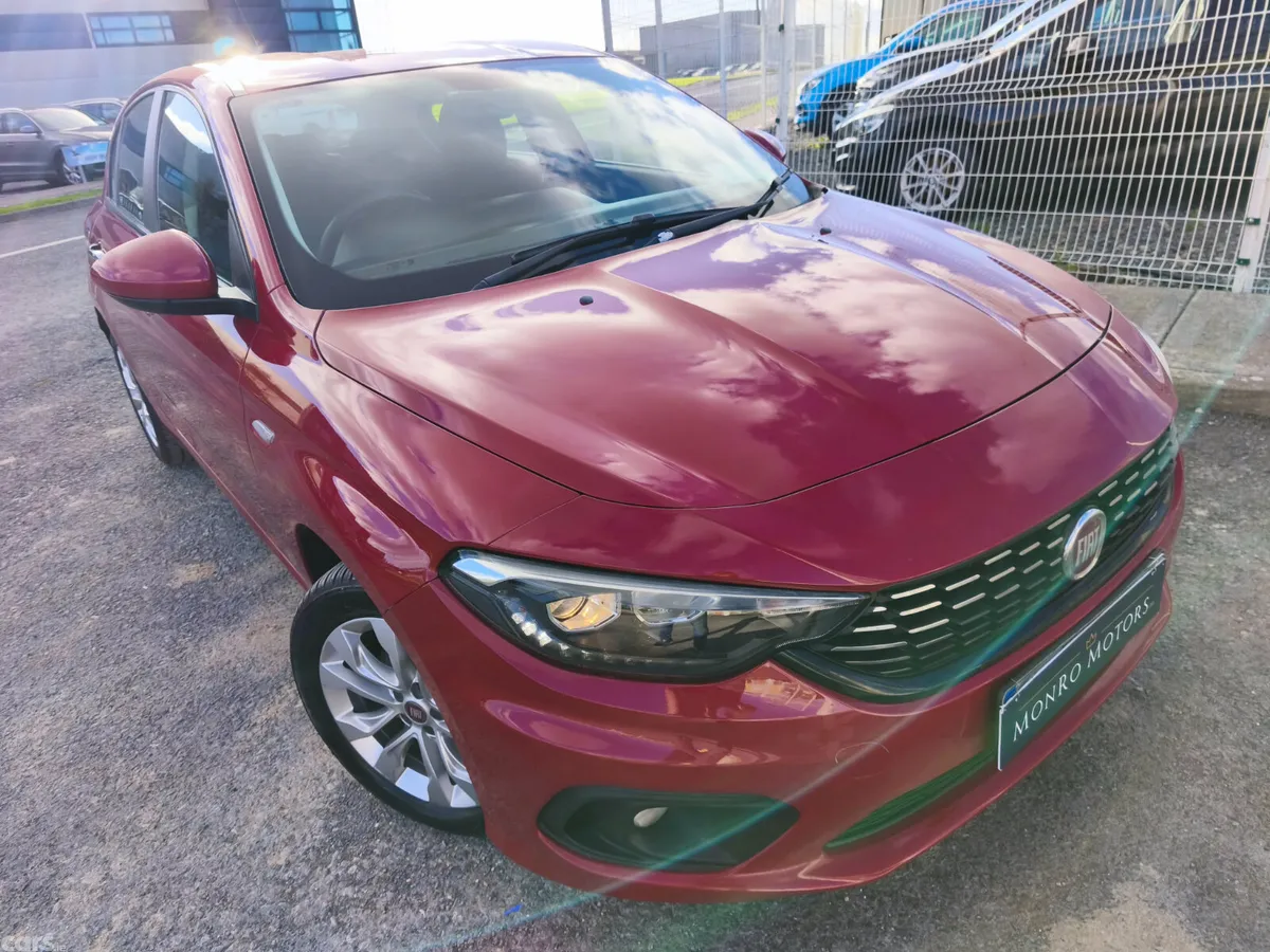 Fiat Tipo MPV, Diesel, 2017, Red