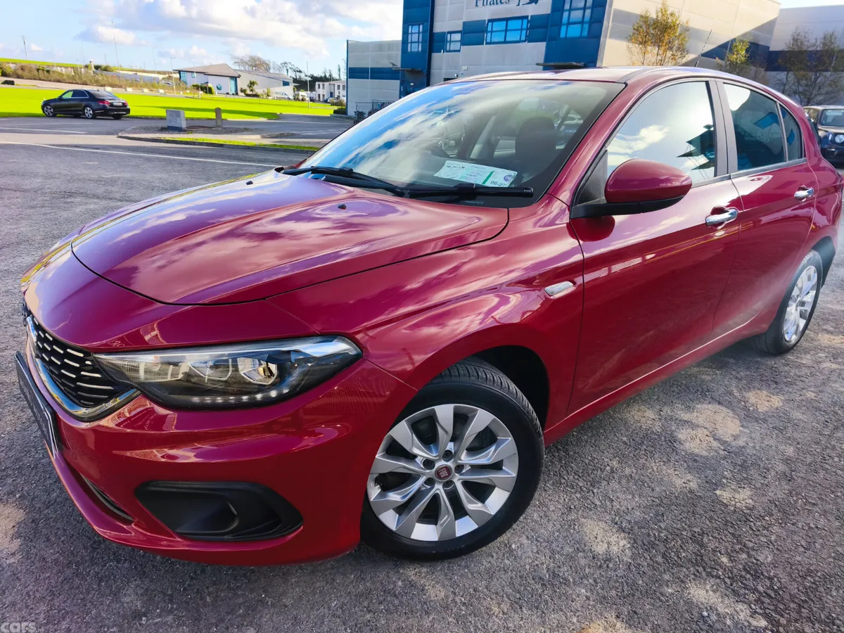 Fiat Tipo MPV, Diesel, 2017, Red