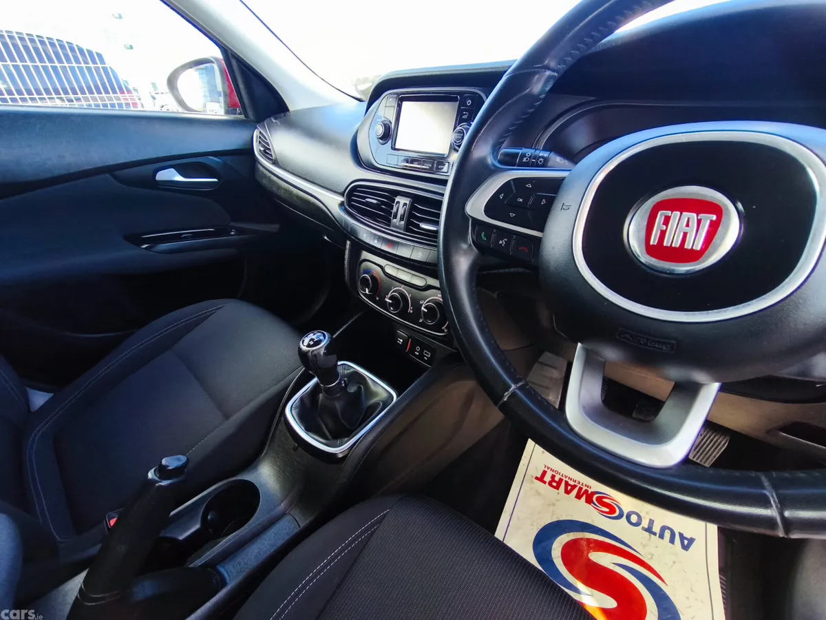 Fiat Tipo MPV, Diesel, 2017, Red