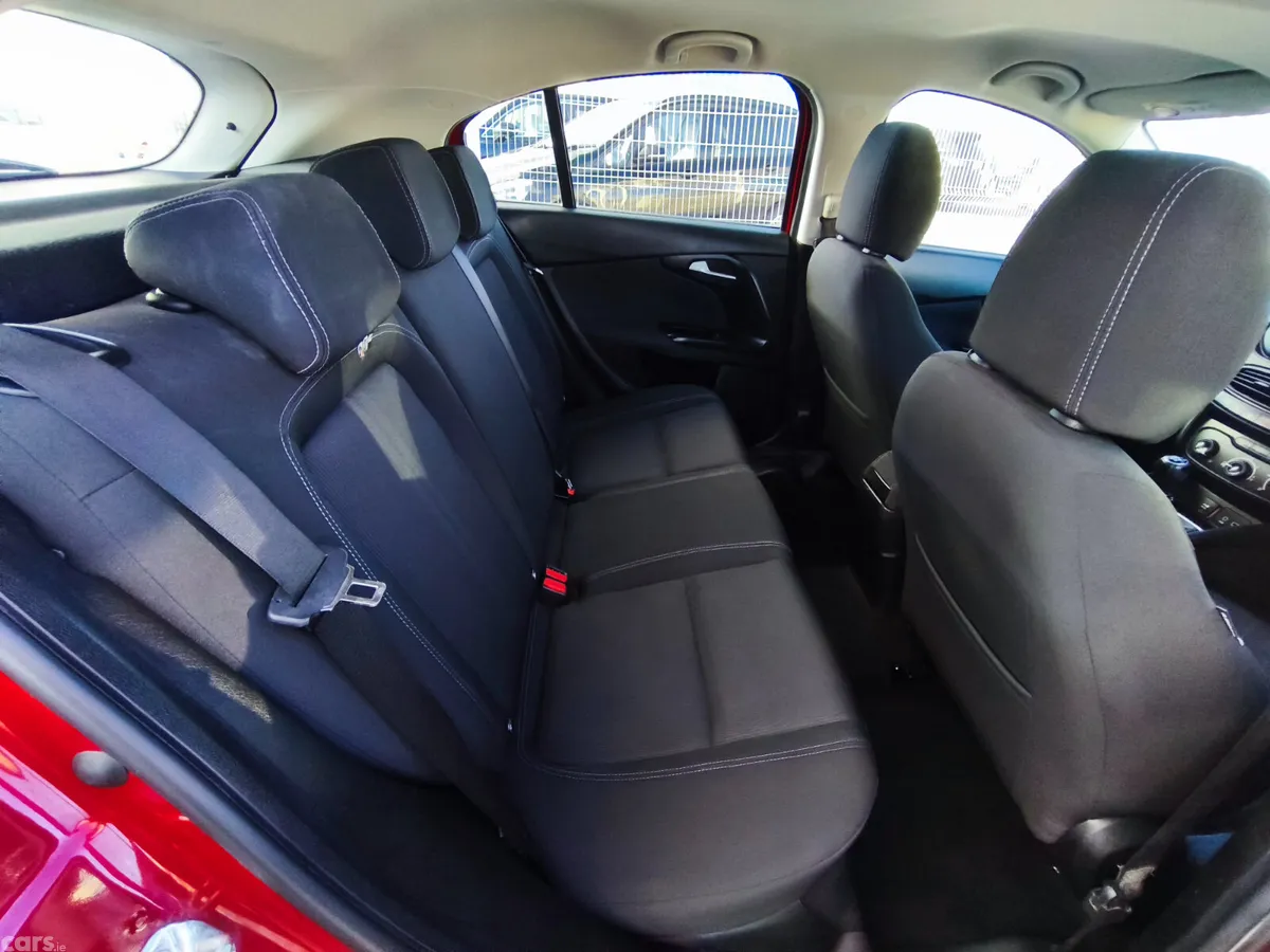 Fiat Tipo MPV, Diesel, 2017, Red