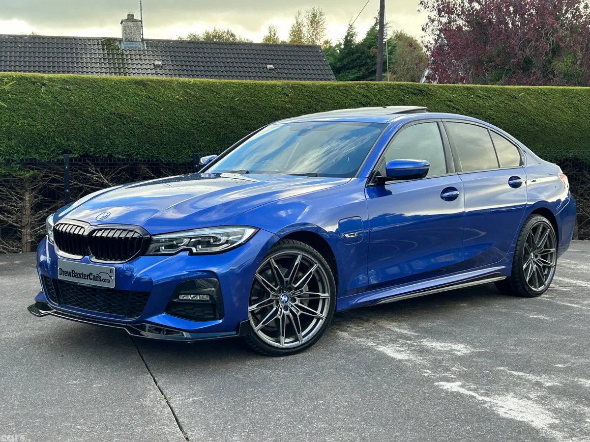 BMW 3-Series Saloon, Petrol Hybrid, 2022, Blue