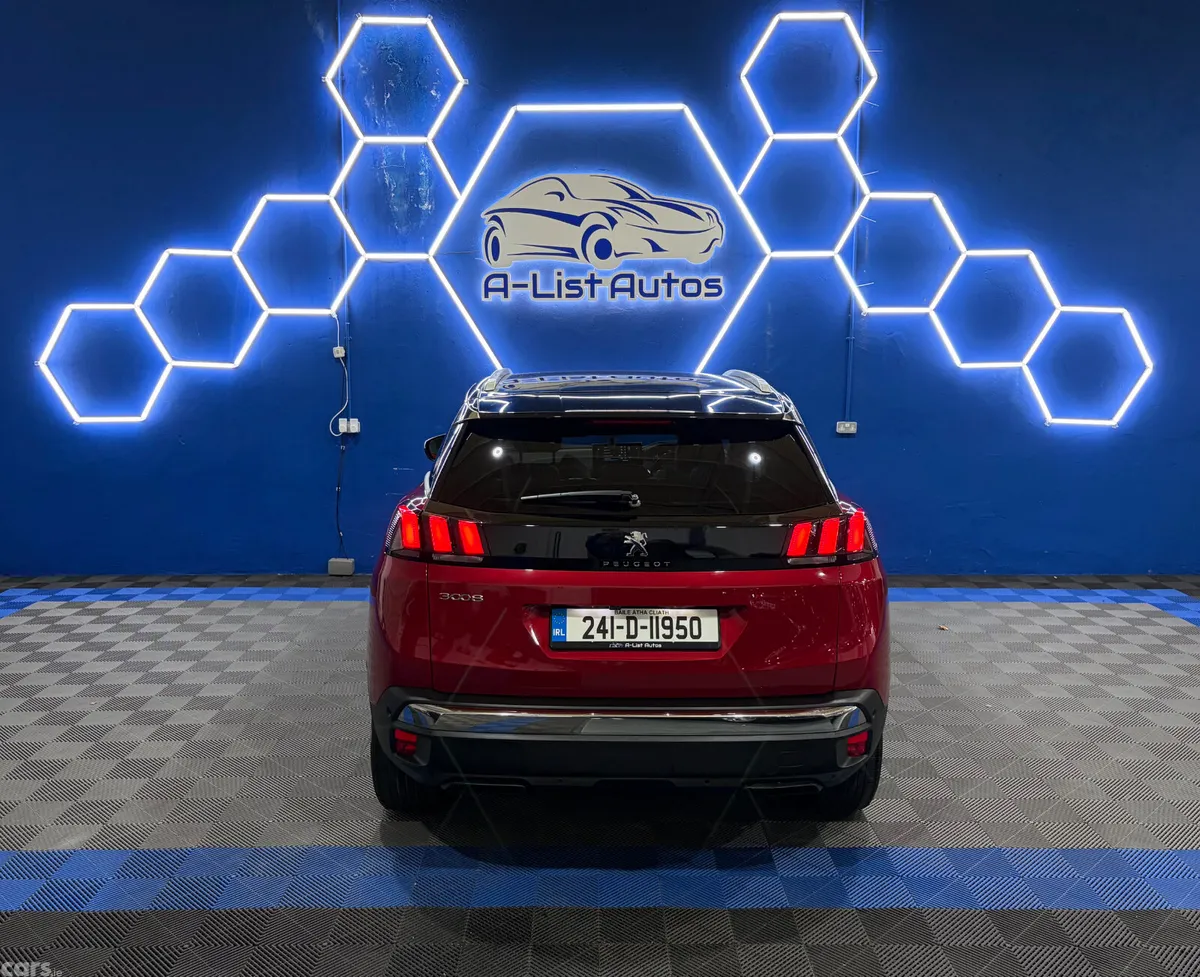 Peugeot 3008 MPV, Diesel, 2024, Red
