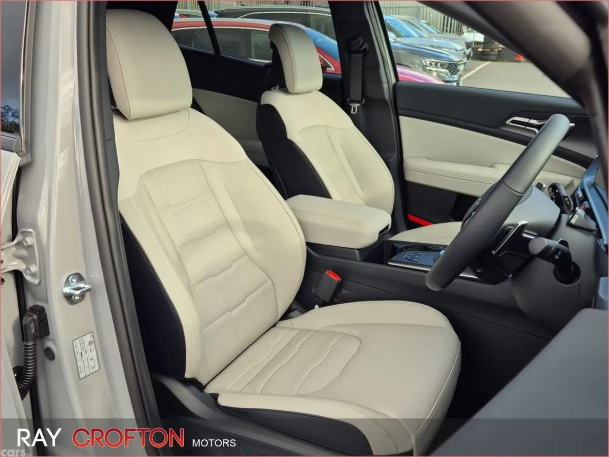 Kia Sportage SUV, Petrol Plug-in Hybrid, 2026, Grey