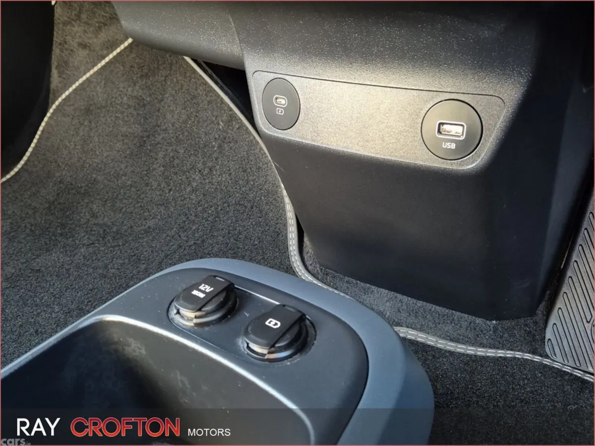Kia EV6 MPV, Electric, 2023, Blue