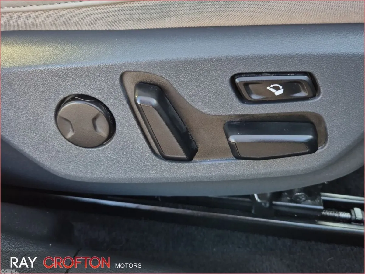 Kia EV6 MPV, Electric, 2023, Blue
