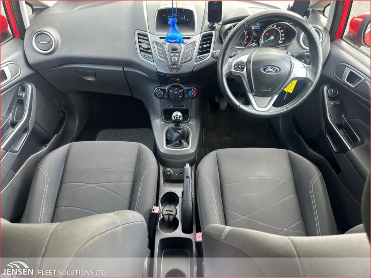 Ford Fiesta Hatchback, Petrol, 2014, Red
