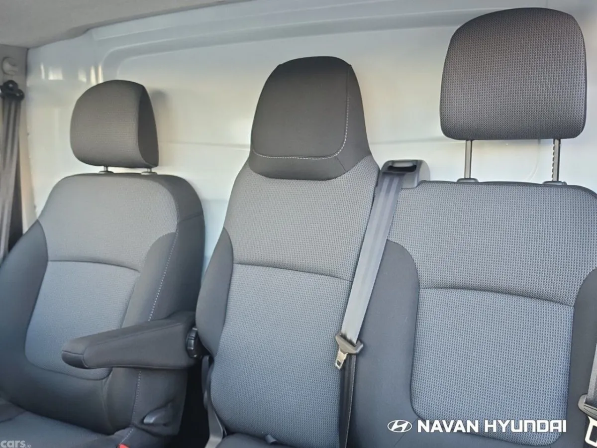 Nissan Primastar MPV, Diesel, 2026, White