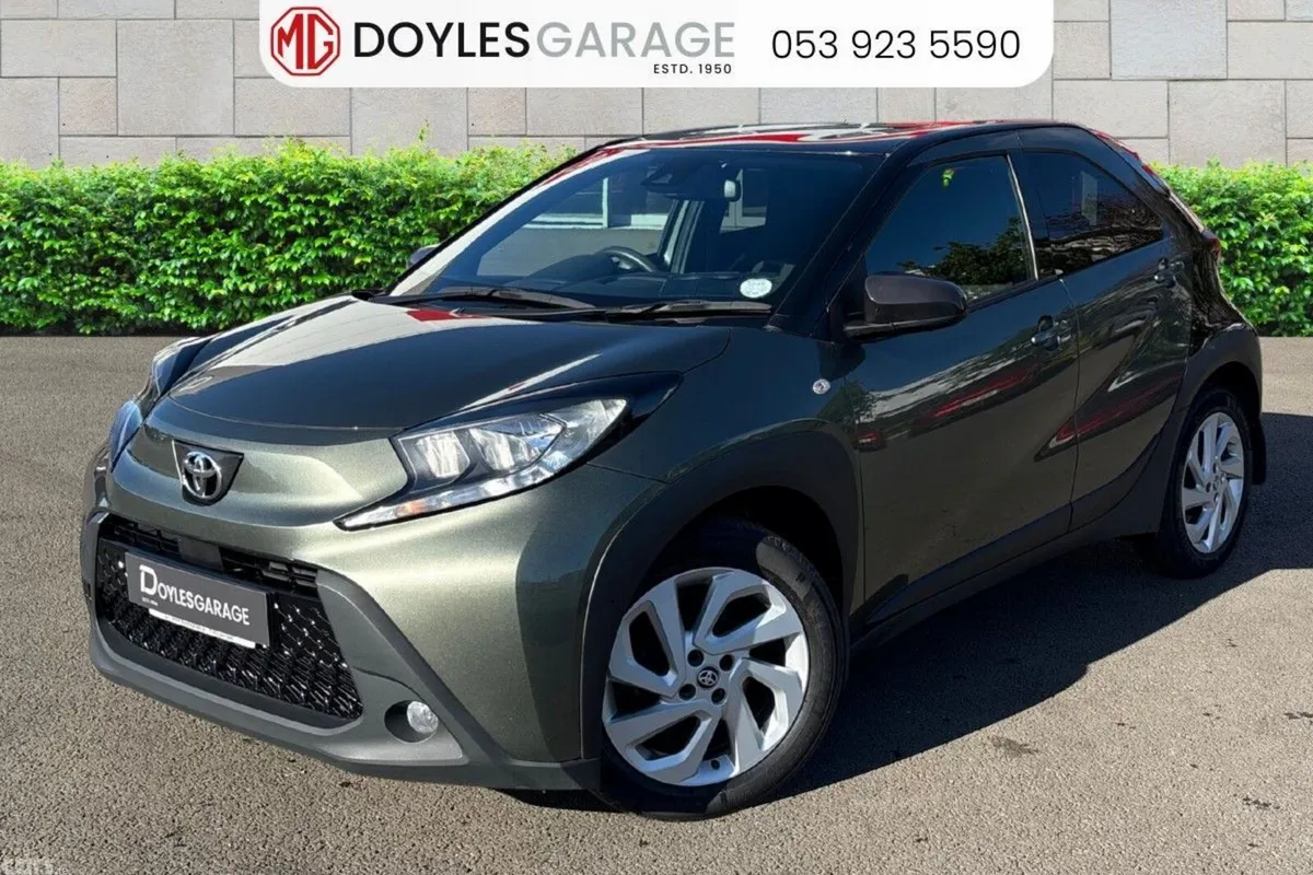 Toyota Aygo Hatchback, Petrol, 2022, Green