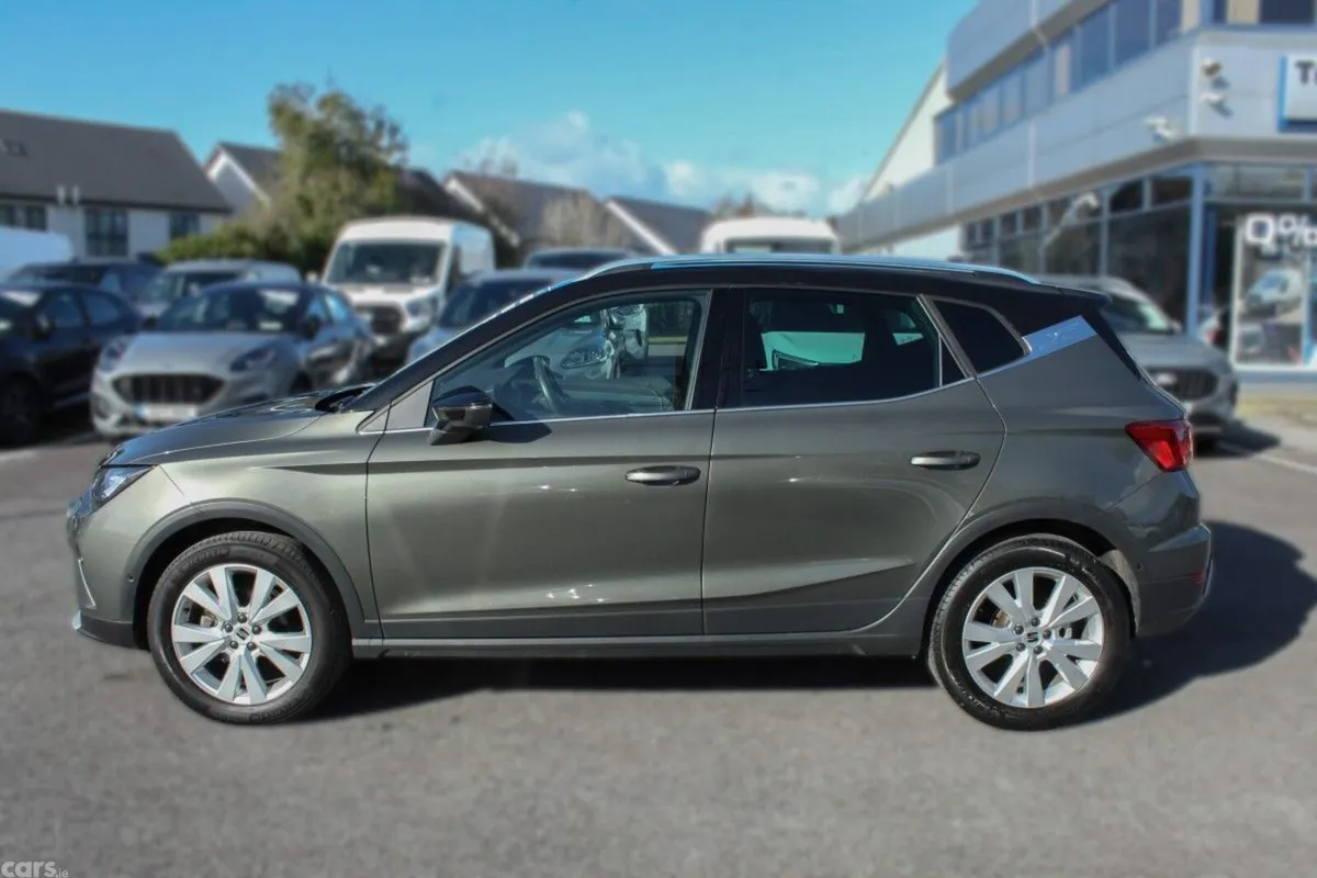 SEAT Arona SUV, Petrol, 2024, Green
