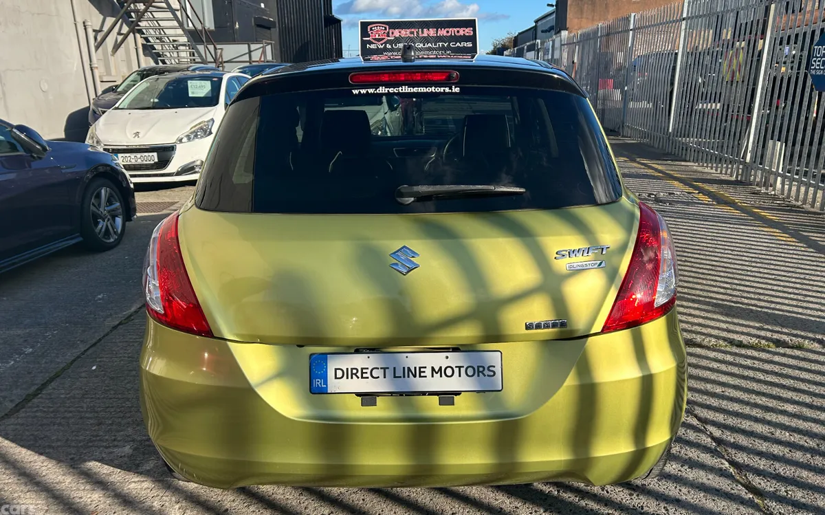 Suzuki Swift Hatchback, Petrol, 2015, Yellow