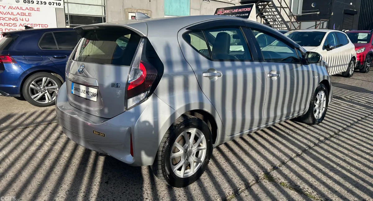 Toyota Aqua Hatchback, Petrol Hybrid, 2019, Silver