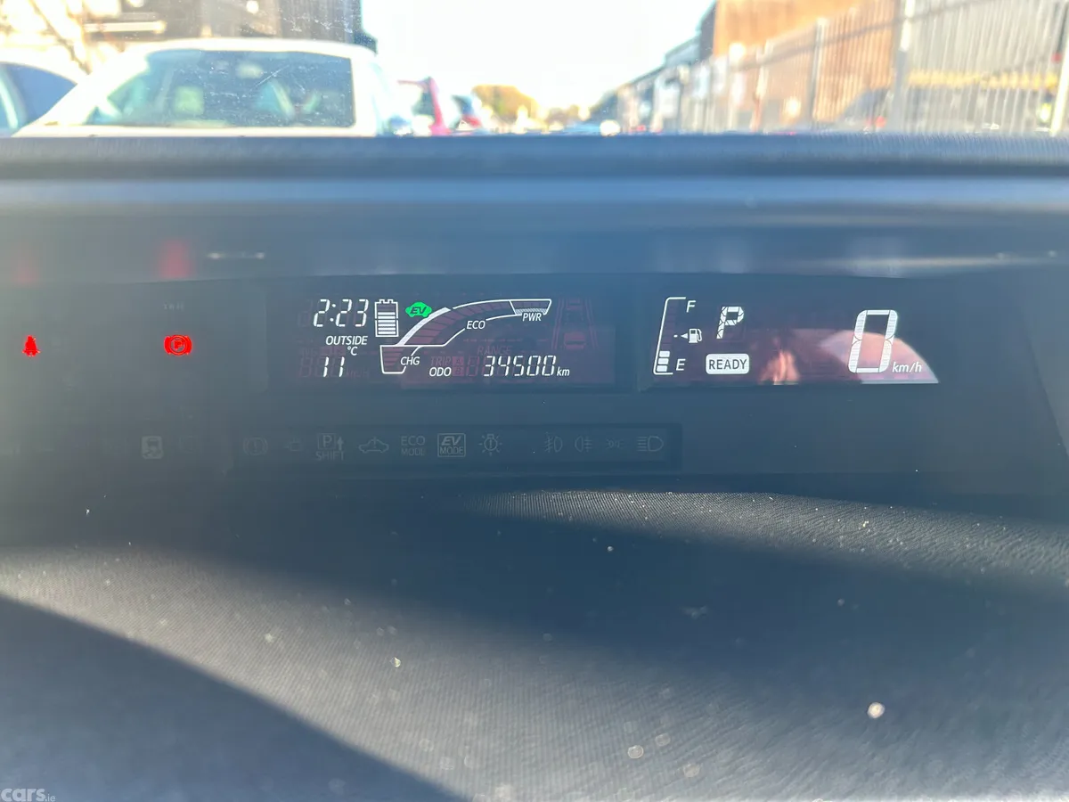Toyota Aqua Hatchback, Petrol Hybrid, 2019, Silver