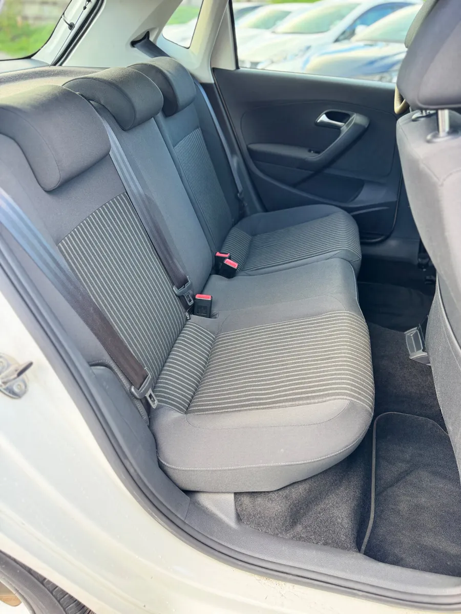 Volkswagen Polo Hatchback, Petrol, 2013, White