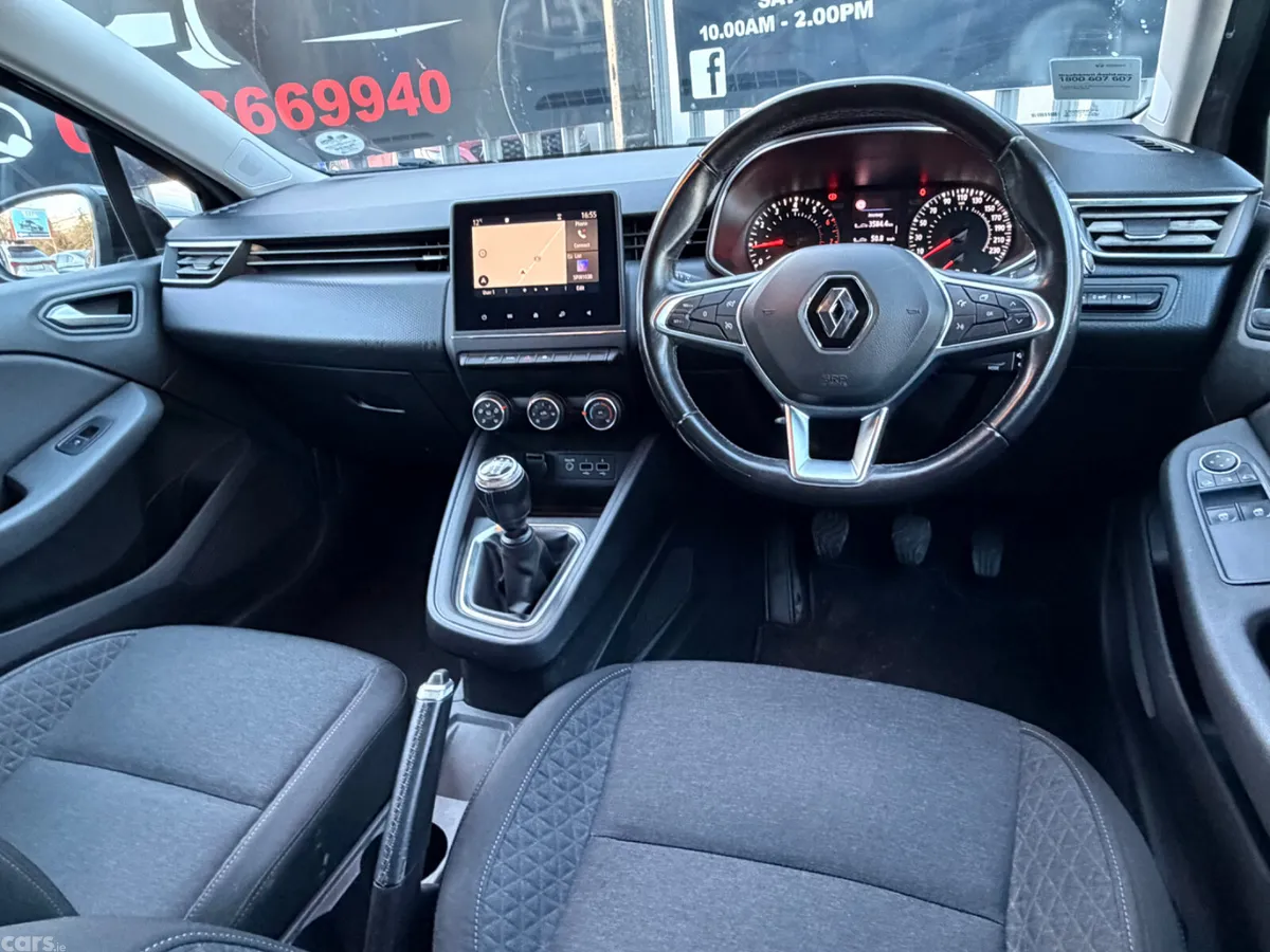 Renault Clio Hatchback, Petrol, 2021, Black