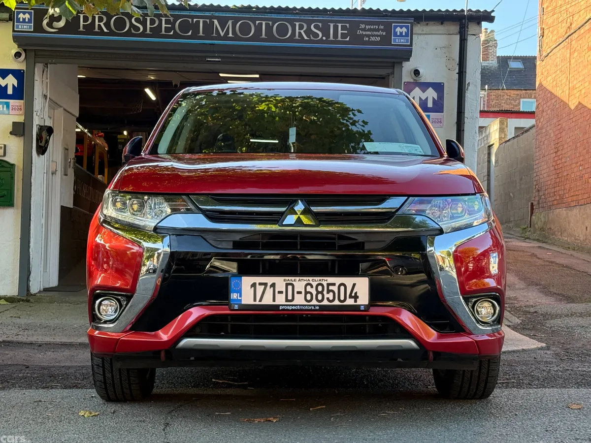 Mitsubishi Outlander SUV, Petrol Plug-in Hybrid, 2017, Red