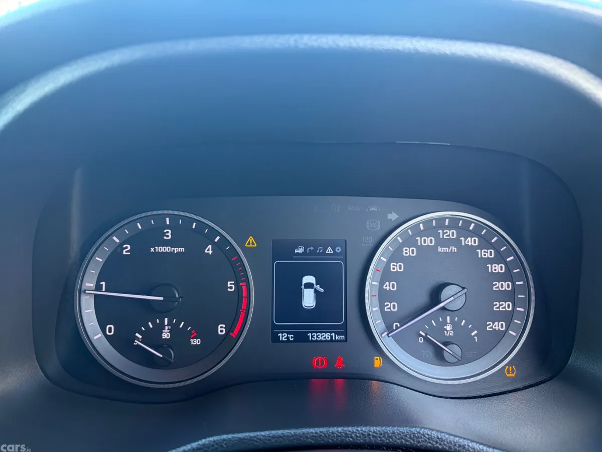 Hyundai Tucson SUV, Diesel, 2016, White