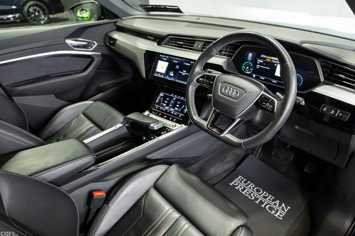 Audi Q8 e-tron SUV, Electric, 2022, Blue