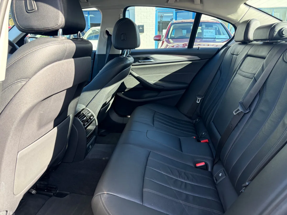 BMW 5-Series Saloon, Diesel, 2017, Blue