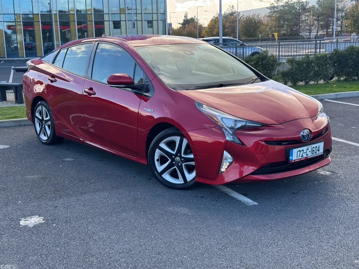 Toyota Prius Hatchback, Petrol Hybrid, 2017, Red