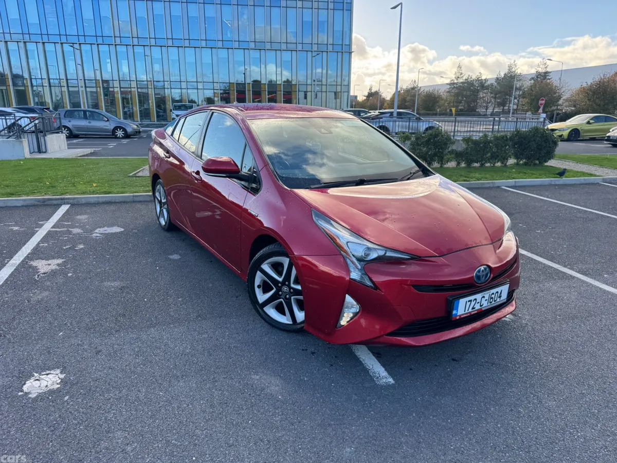Toyota Prius Hatchback, Petrol Hybrid, 2017, Red