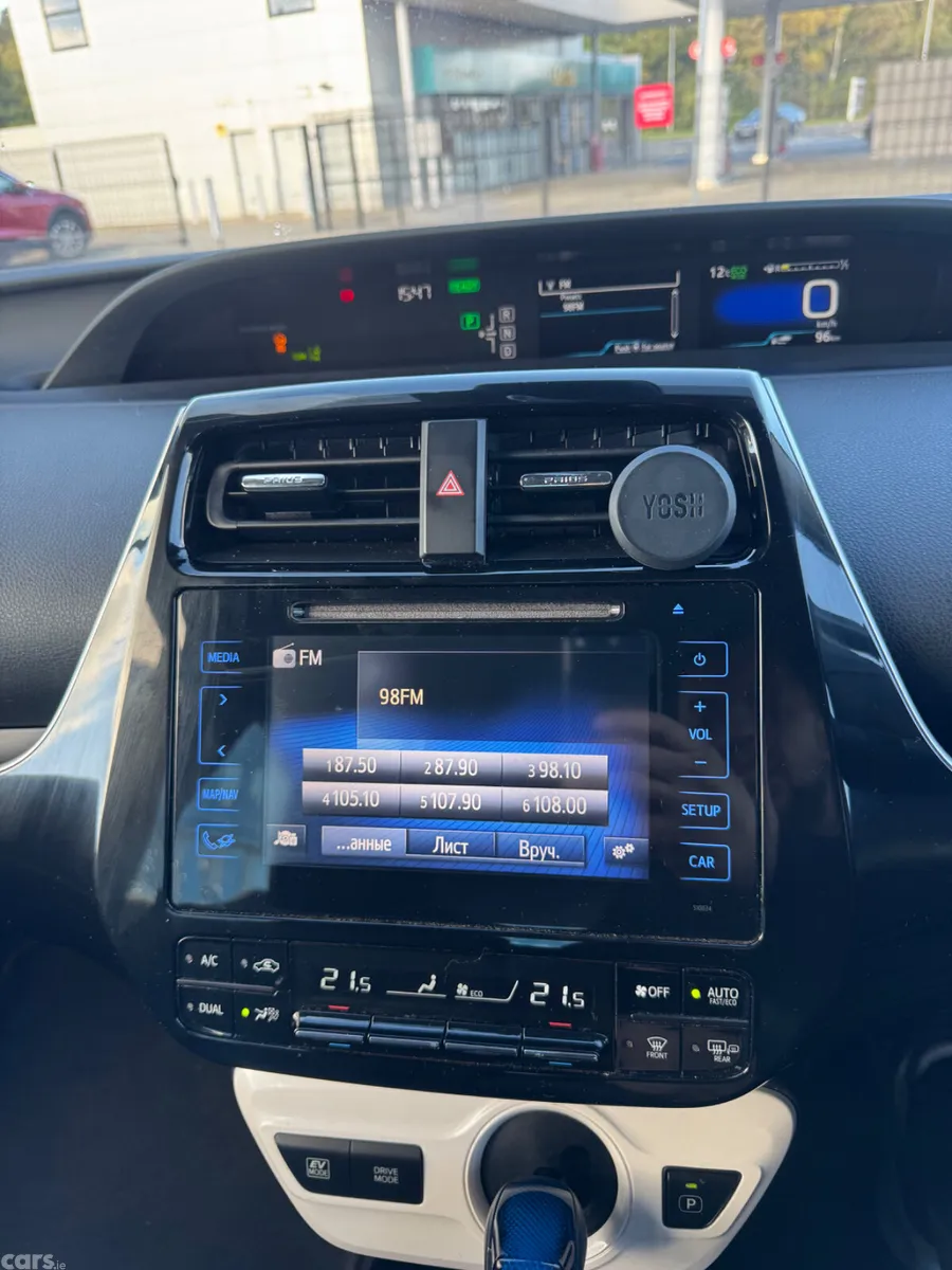 Toyota Prius Hatchback, Petrol Hybrid, 2017, Red