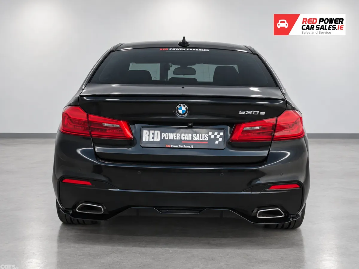 BMW 5-Series Saloon, Petrol Plug-in Hybrid, 2018, Black