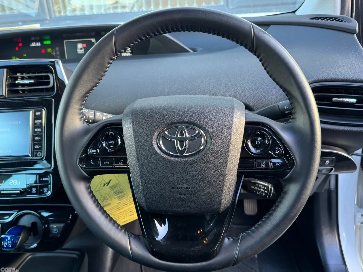 Toyota Prius Hatchback, Petrol Hybrid, 2021, White