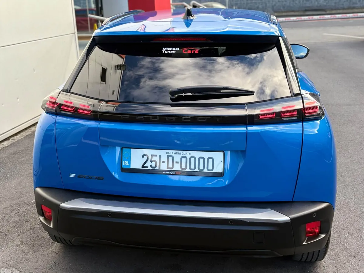 Peugeot 2008 SUV, Electric, 2025, Blue