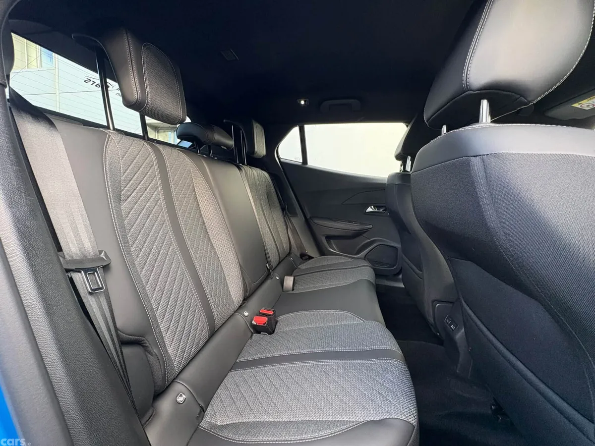 Peugeot 2008 SUV, Electric, 2025, Blue