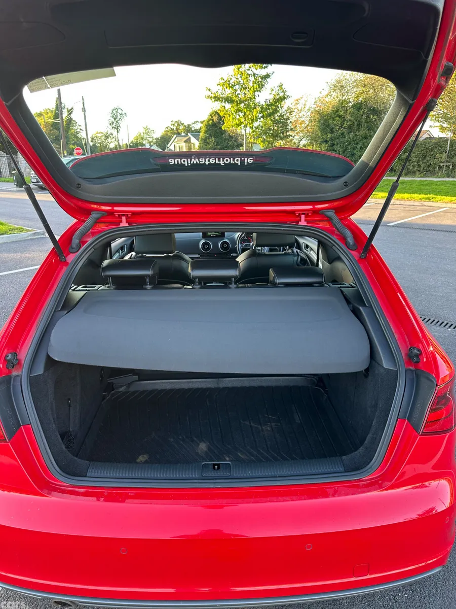 Audi A3 Hatchback, Diesel, 2016, Red
